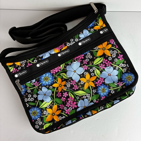 LeSportSac Deluxe Everyday “Colorful Garden” Bag Purse NWOT - Picture 4 of 8